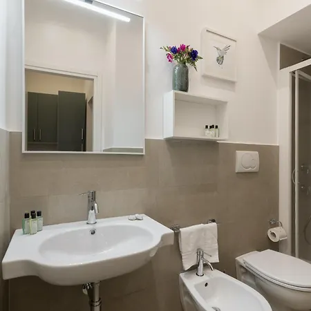 Piazza Dei Satiri Apartment *
