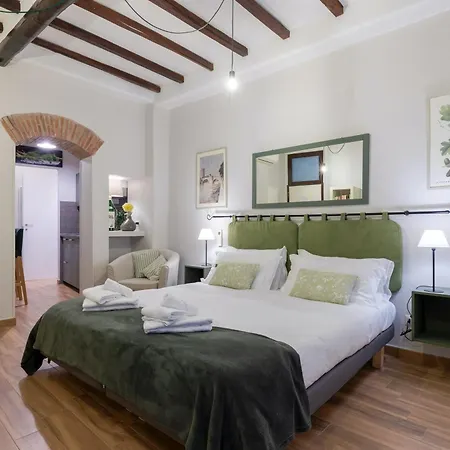 As Feel - Piazza Dei Satiri * روما