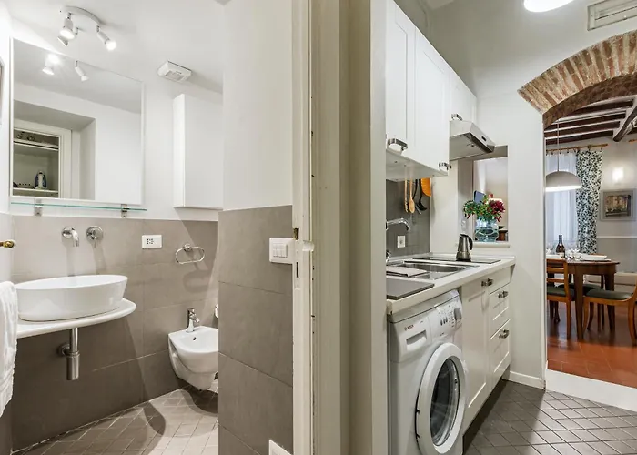 As Feel - Piazza Dei Satiri * روما